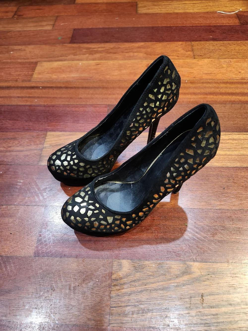 Colin Stuart Black and Gold Cutout Platform Pumps